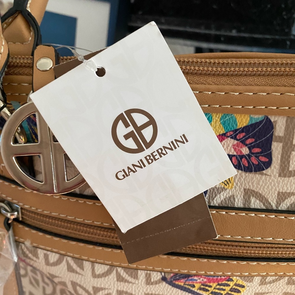Gianni Bernini NWT monogram satchel. Outside pocket & shoulder strap $15 - Picture 6 of 15